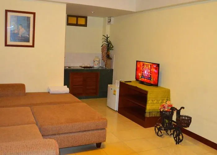 Hotel Silver Gold Garden, Suvarnabhumi Airport 3*