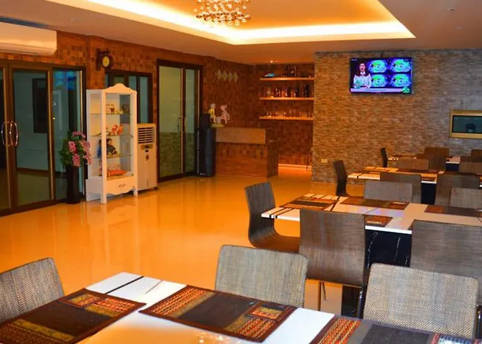 Hotel Silver Gold Garden, Suvarnabhumi Airport 3*