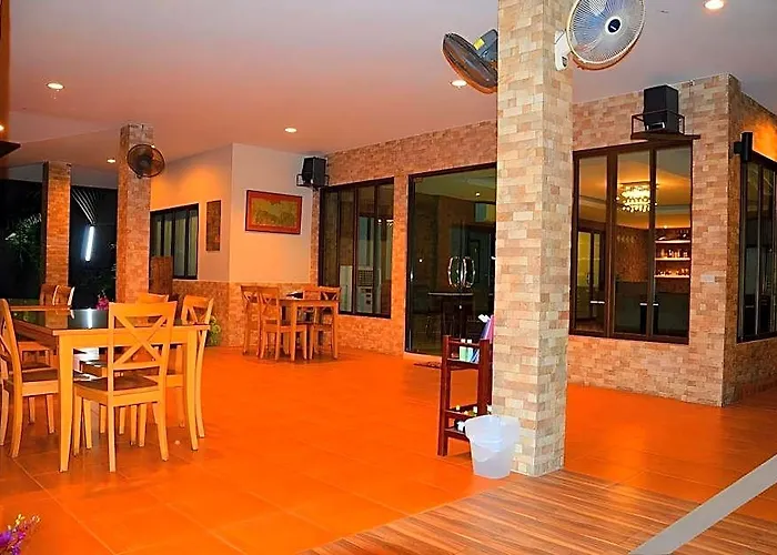 Hotel Silver Gold Garden, Suvarnabhumi Airport 3*