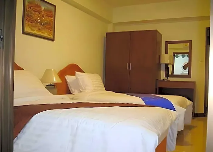 Hotel Silver Gold Garden, Suvarnabhumi Airport 3*