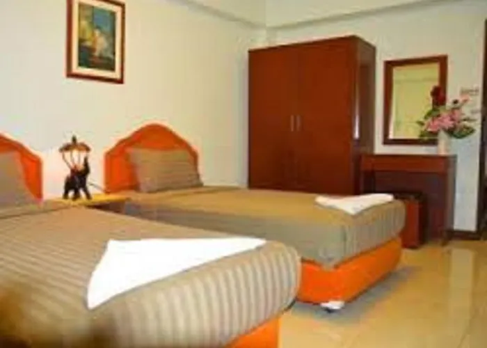 Hotel Silver Gold Garden, Suvarnabhumi Airport 3*