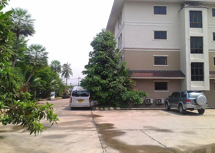 Hotel Silver Gold Garden, Suvarnabhumi Airport