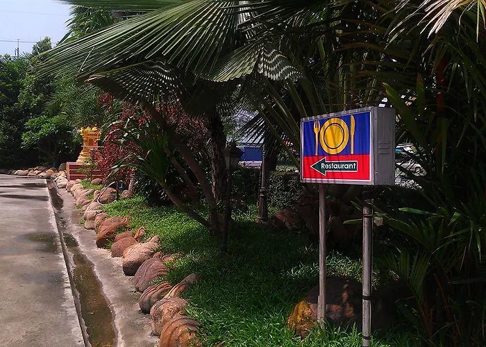 Silver Gold Garden, Suvarnabhumi Airport 3*
