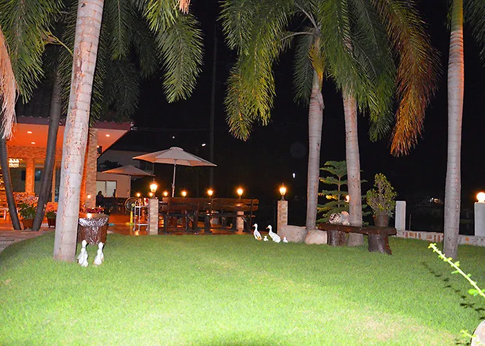 Hotel Silver Gold Garden, Suvarnabhumi Airport 3*