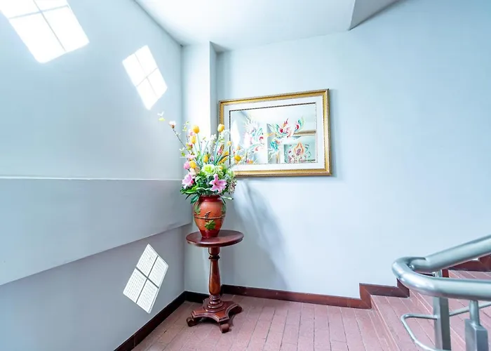 Hotel Silver Gold Garden, Suvarnabhumi Airport 3*