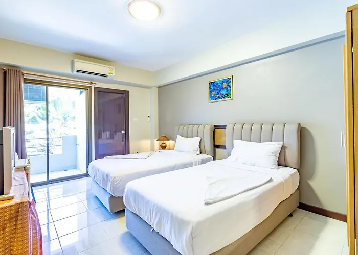 Hotel Silver Gold Garden, Suvarnabhumi Airport
