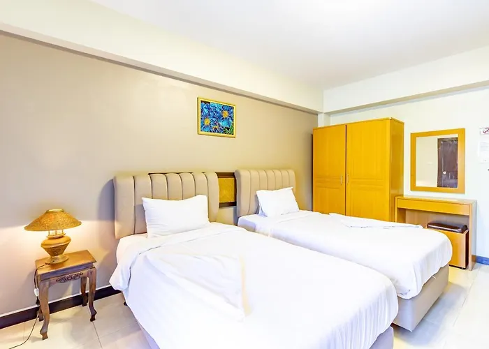 Hotel Silver Gold Garden, Suvarnabhumi Airport 3*