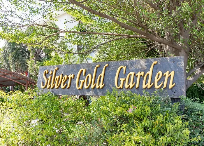 Hotel Silver Gold Garden, Suvarnabhumi Airport 3*